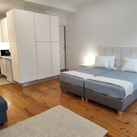 Seagulls Apartman Porto